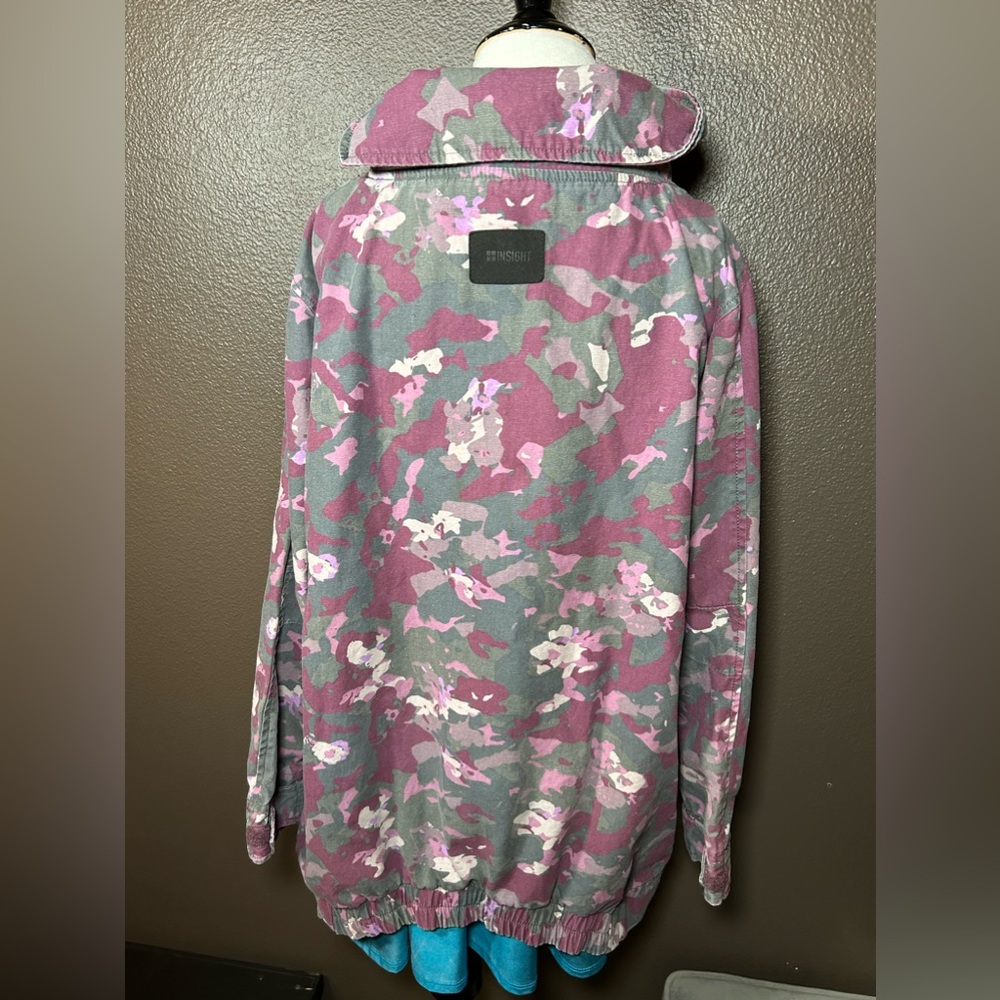 Lightweight, INSIGHT jacket!! - Picture 3 of 12